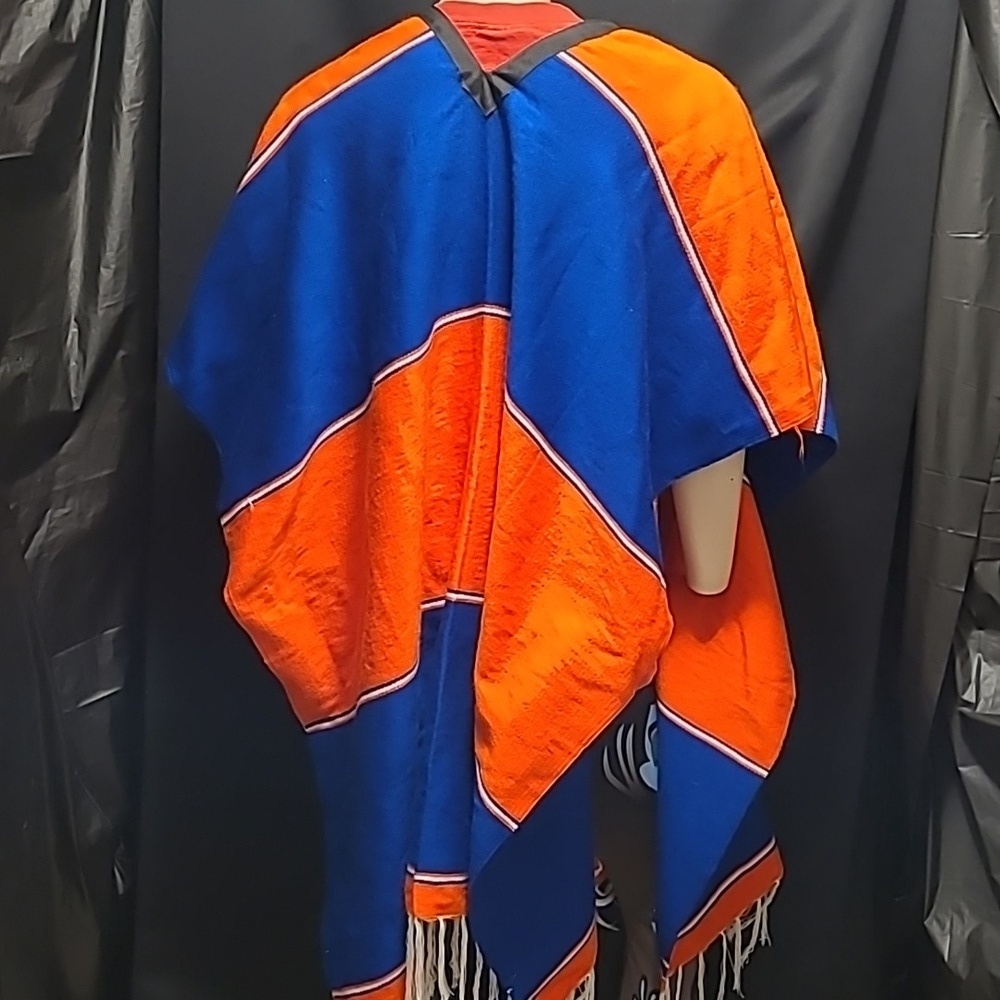 Edmonton Oilers Style Poncho One Size Fits All - Picture 4 of 6